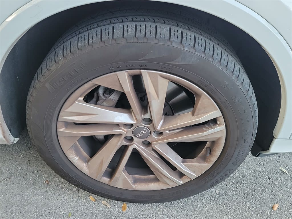 Thumbnail: 2020 Audi Q7 - 18