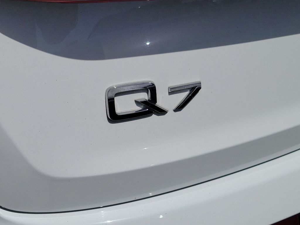 Thumbnail: 2022 Audi Q7 - 5