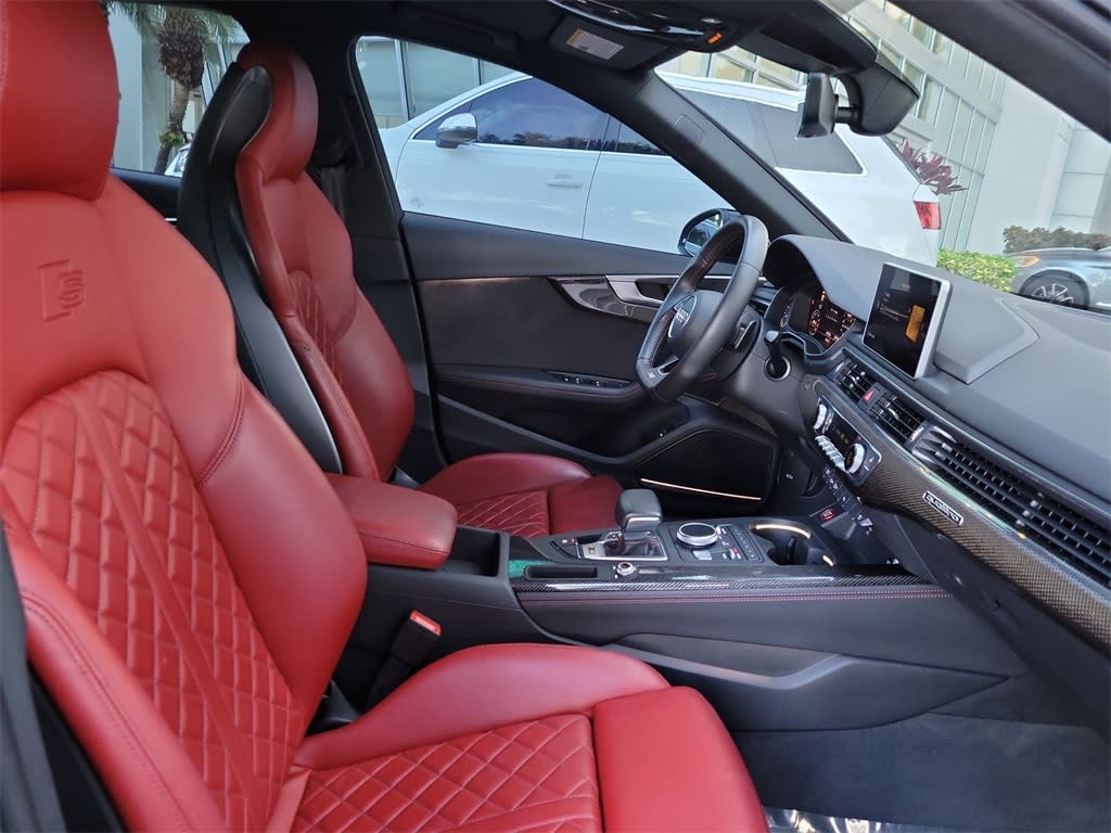 Thumbnail: 2019 Audi S4 - 11