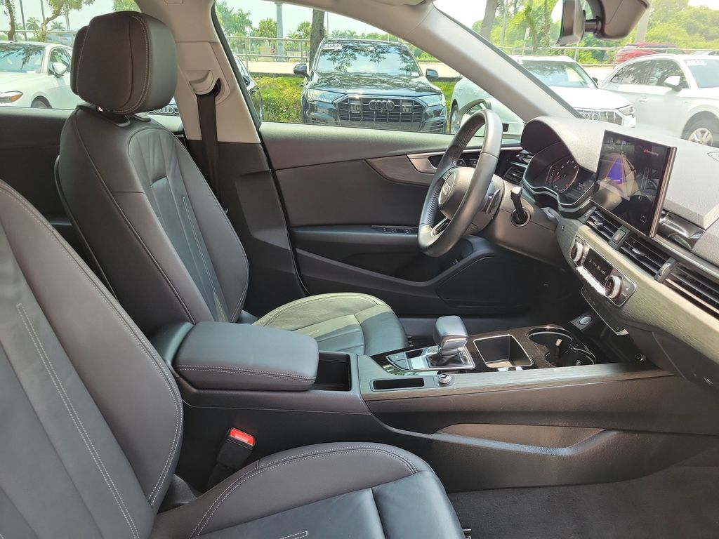 Thumbnail: 2020 Audi A4 - 12