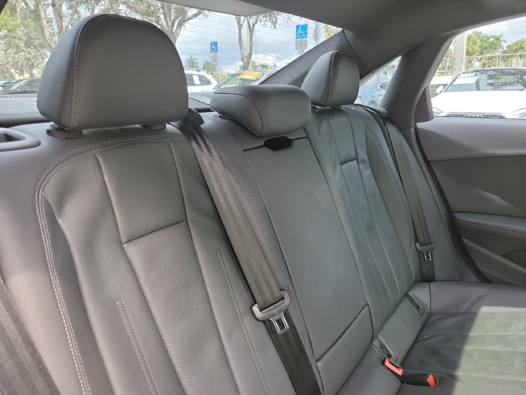 Thumbnail: 2019 Audi A4 - 13