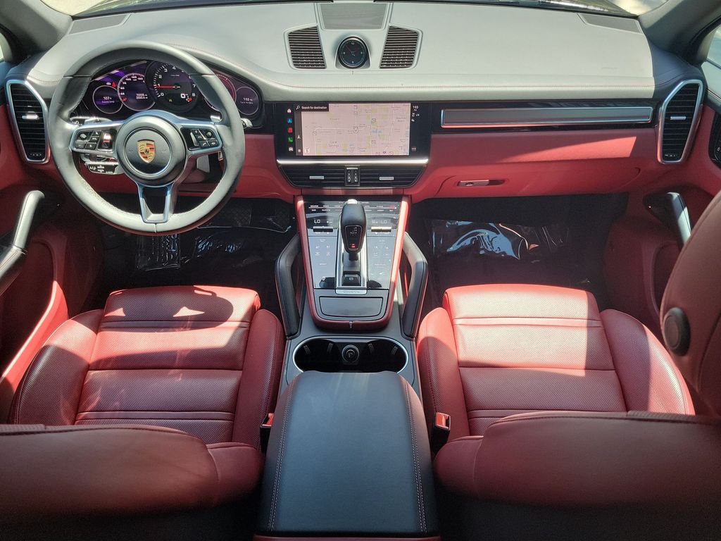 Thumbnail: 2023 Porsche Cayenne - 10