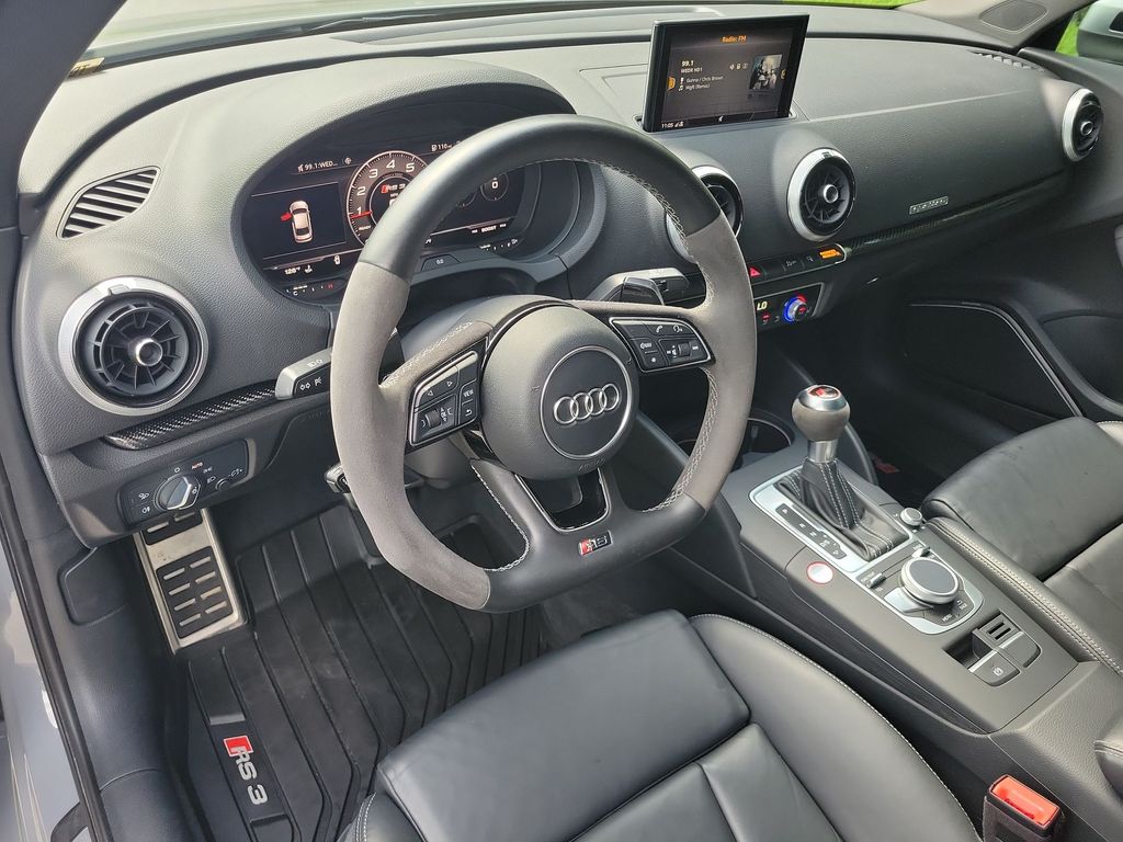 Thumbnail: 2017 Audi RS 3 - 2
