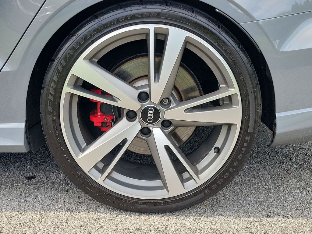 Thumbnail: 2017 Audi RS 3 - 8