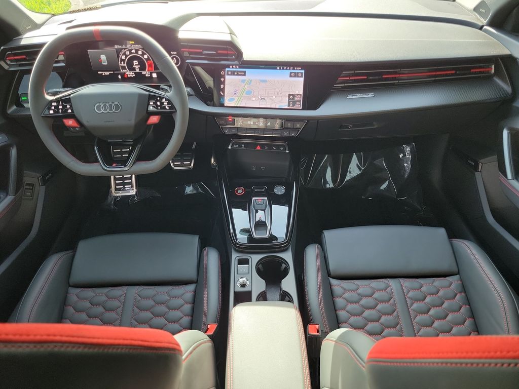 Thumbnail: 2025 Audi RS 3 - 10