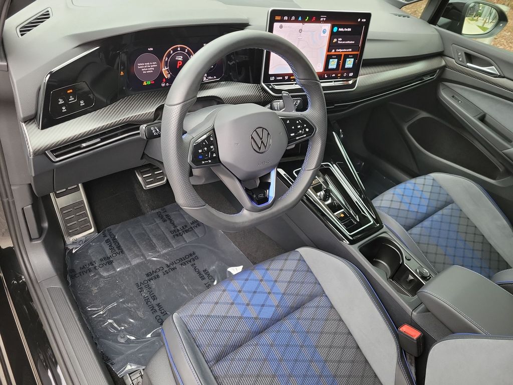 Thumbnail: 2025 Volkswagen Golf - 2