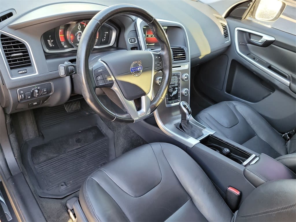 Thumbnail: 2016 Volvo XC60 - 2