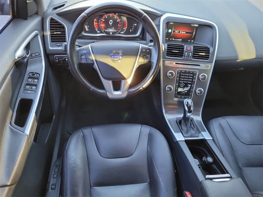 Thumbnail: 2016 Volvo XC60 - 9