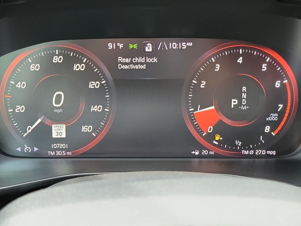 Thumbnail: 2020 Volvo XC40 - 17