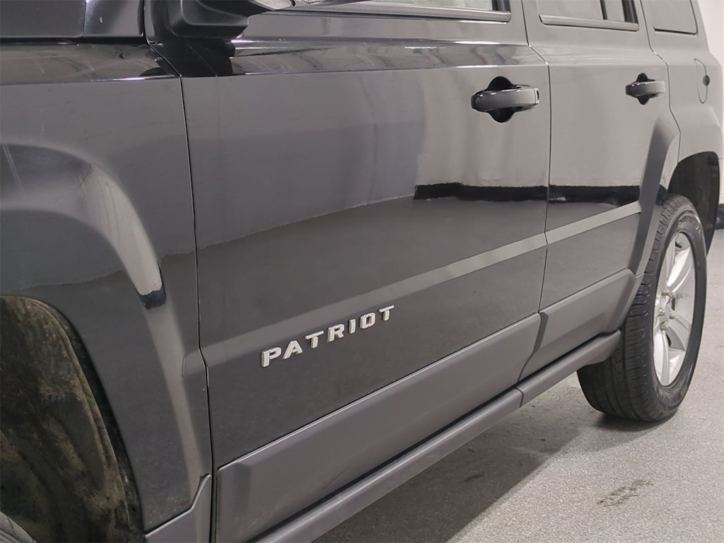 Thumbnail: 2016 Jeep Patriot - 7