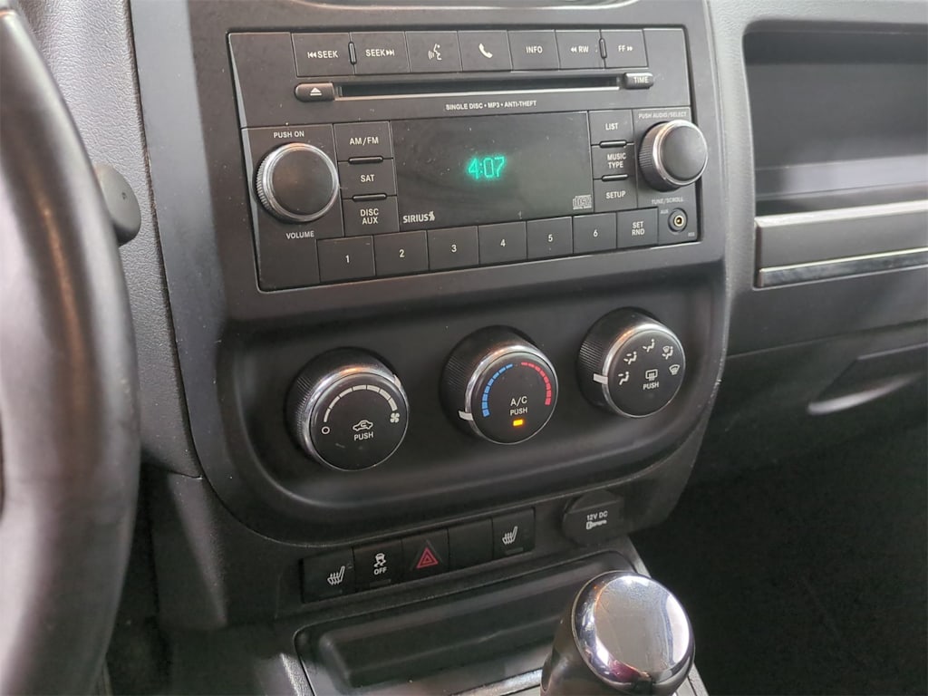 Thumbnail: 2016 Jeep Patriot - 30