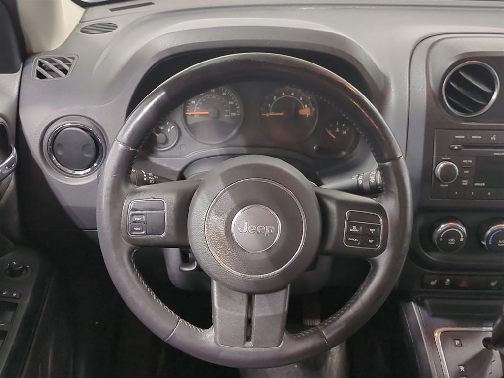 Thumbnail: 2016 Jeep Patriot - 14