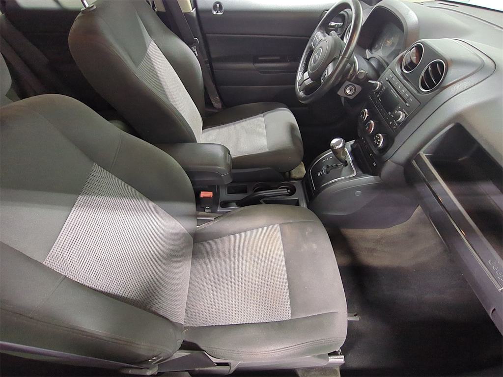 Thumbnail: 2016 Jeep Patriot - 26