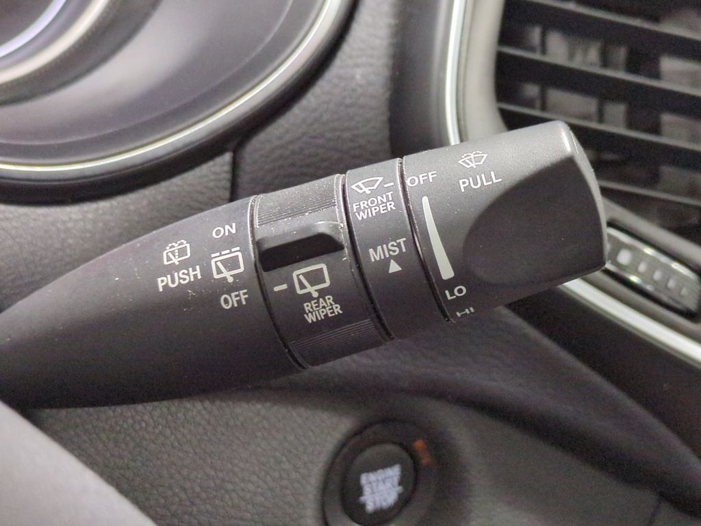 Thumbnail: 2019 Jeep Cherokee - 33