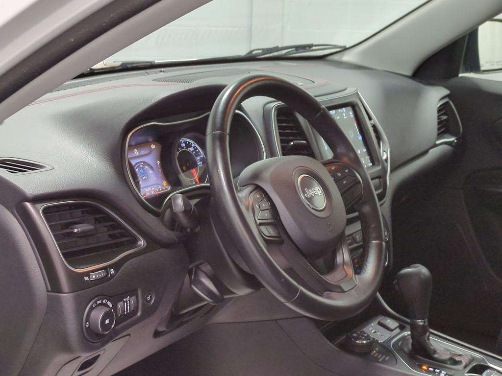 Thumbnail: 2019 Jeep Cherokee - 2