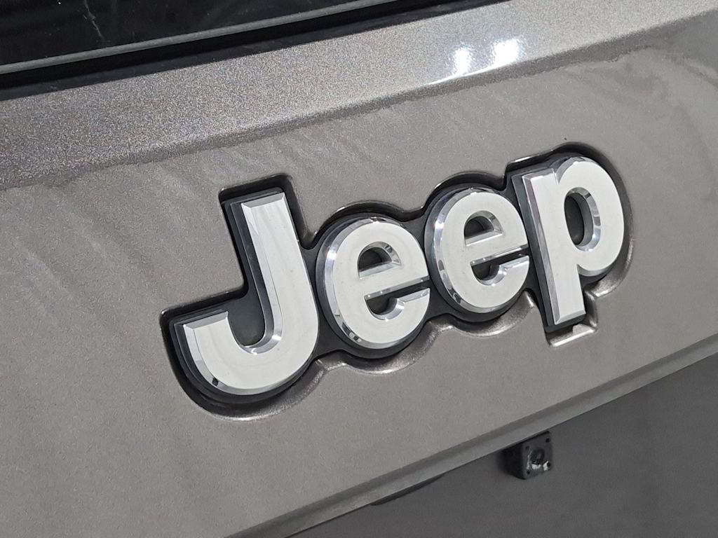 Thumbnail: 2020 Jeep Grand Cherokee - 7