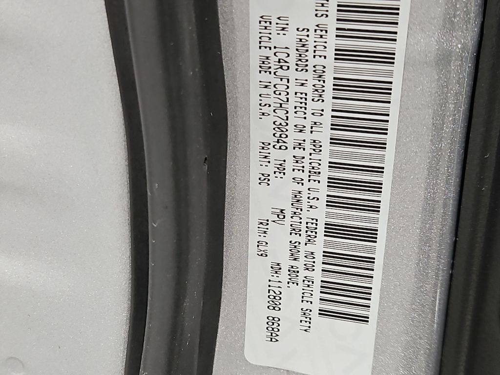 Thumbnail: 2017 Jeep Grand Cherokee - 20