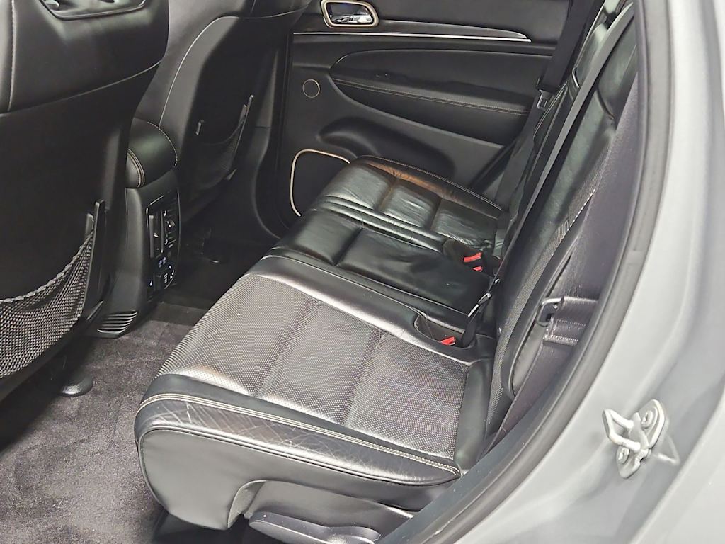 Thumbnail: 2017 Jeep Grand Cherokee - 13