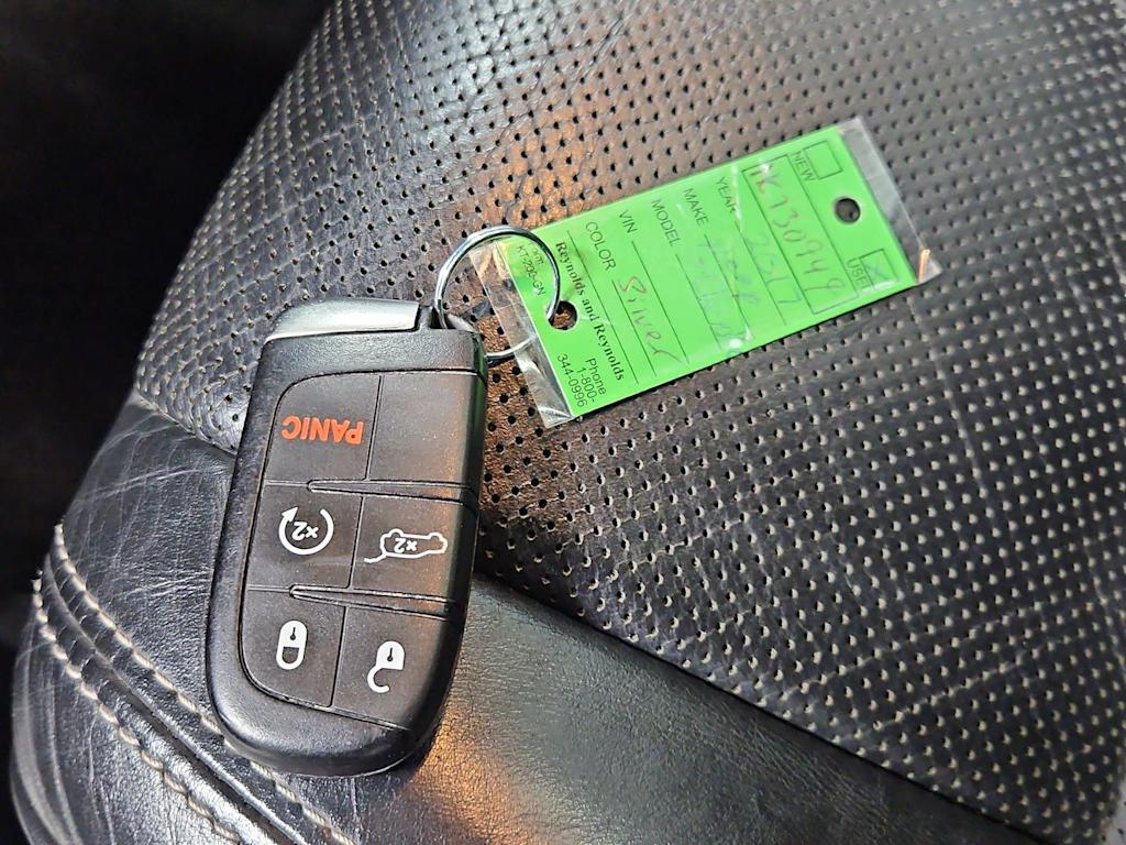 Thumbnail: 2017 Jeep Grand Cherokee - 19