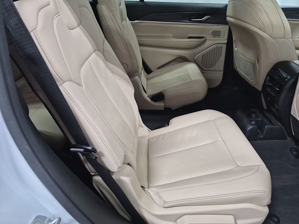 Thumbnail: 2021 Jeep Grand Cherokee L - 29