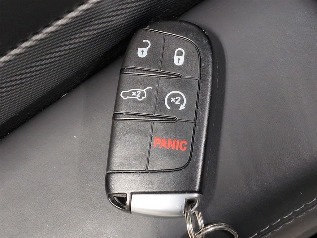 Thumbnail: 2019 Dodge Durango - 17