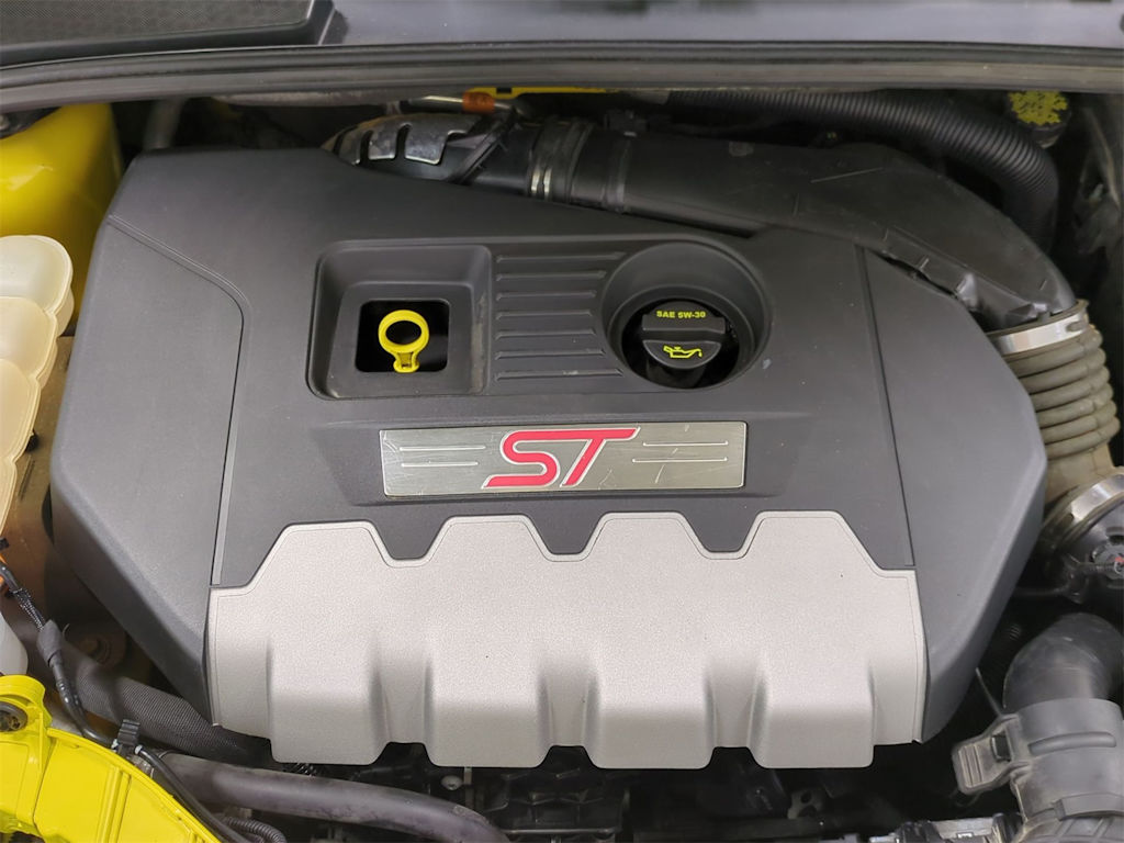 2017 Ford Focus ST 8