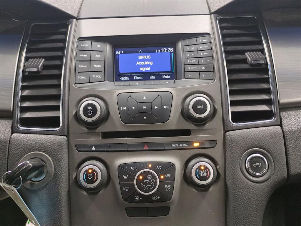 Thumbnail: 2016 Ford Taurus - 15