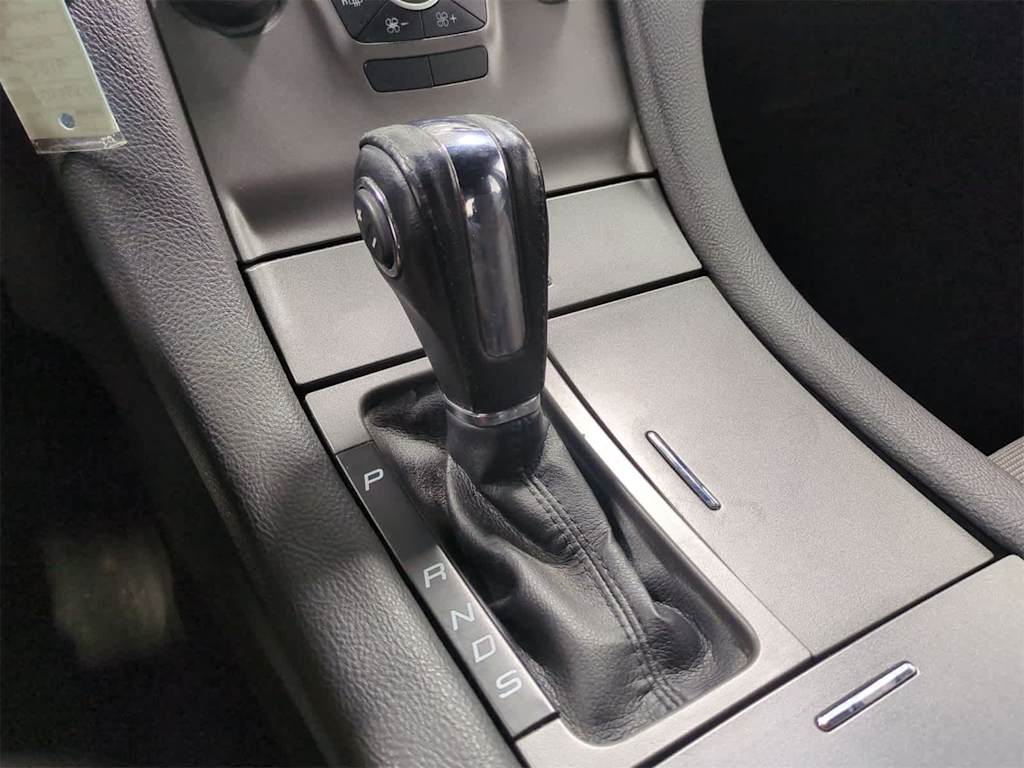 Thumbnail: 2016 Ford Taurus - 16