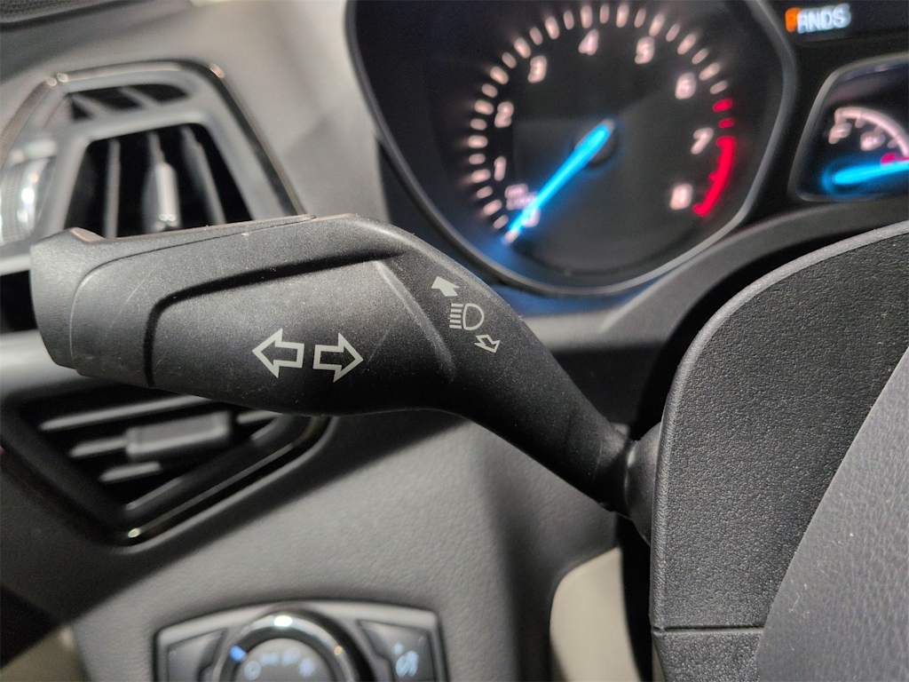 Thumbnail: 2015 Ford Escape - 33