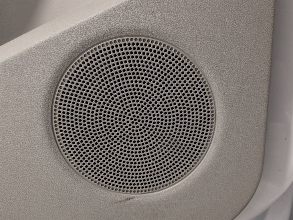 Thumbnail: 2015 Ford Escape - 35