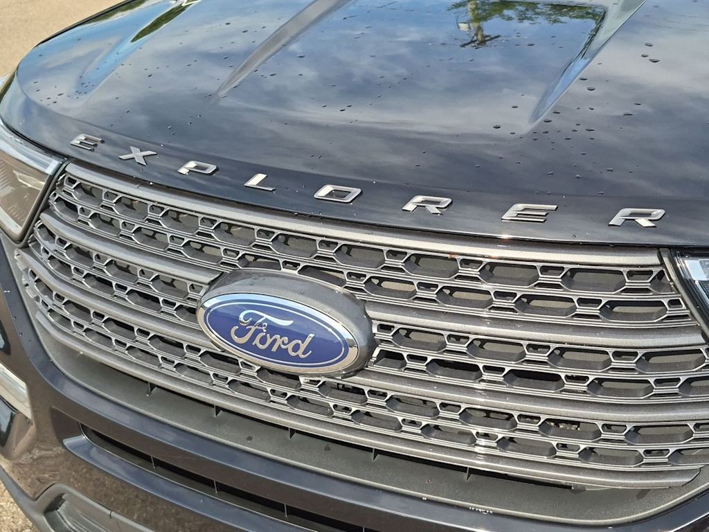 Thumbnail: 2022 Ford Explorer - 7