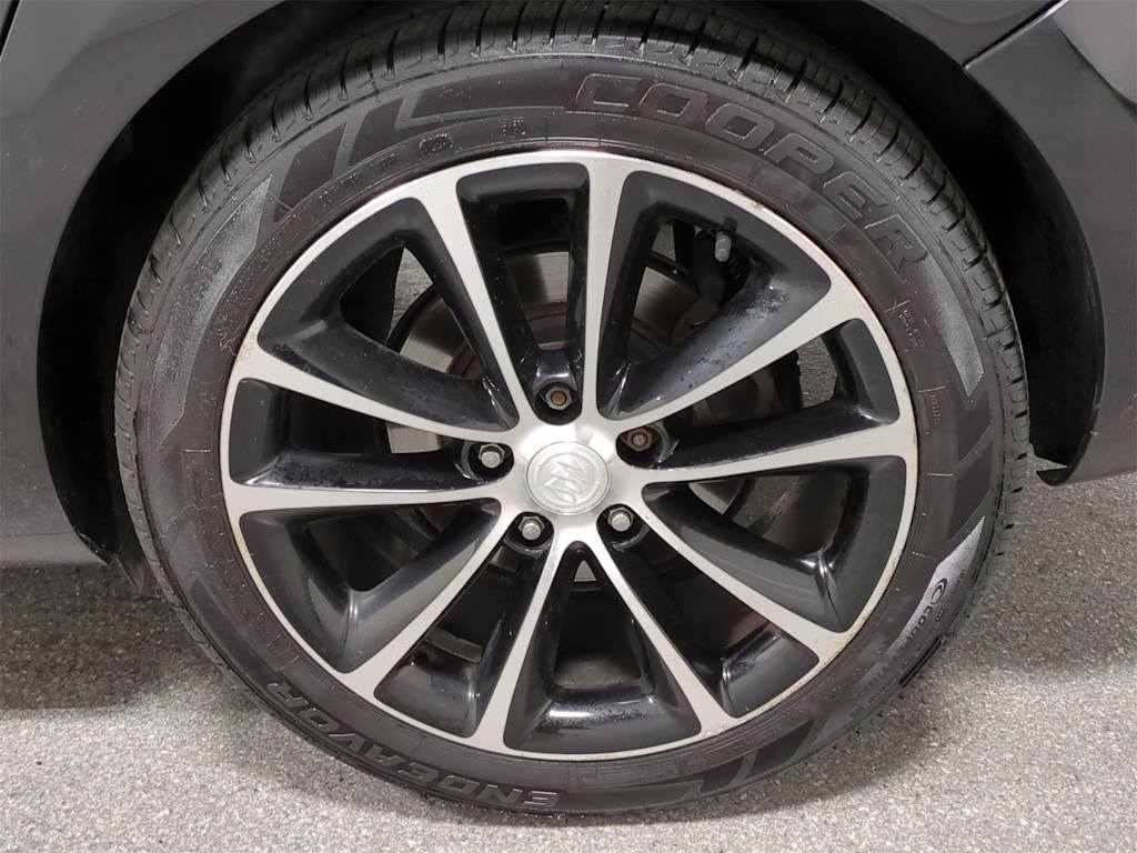 Thumbnail: 2016 Buick Verano - 8