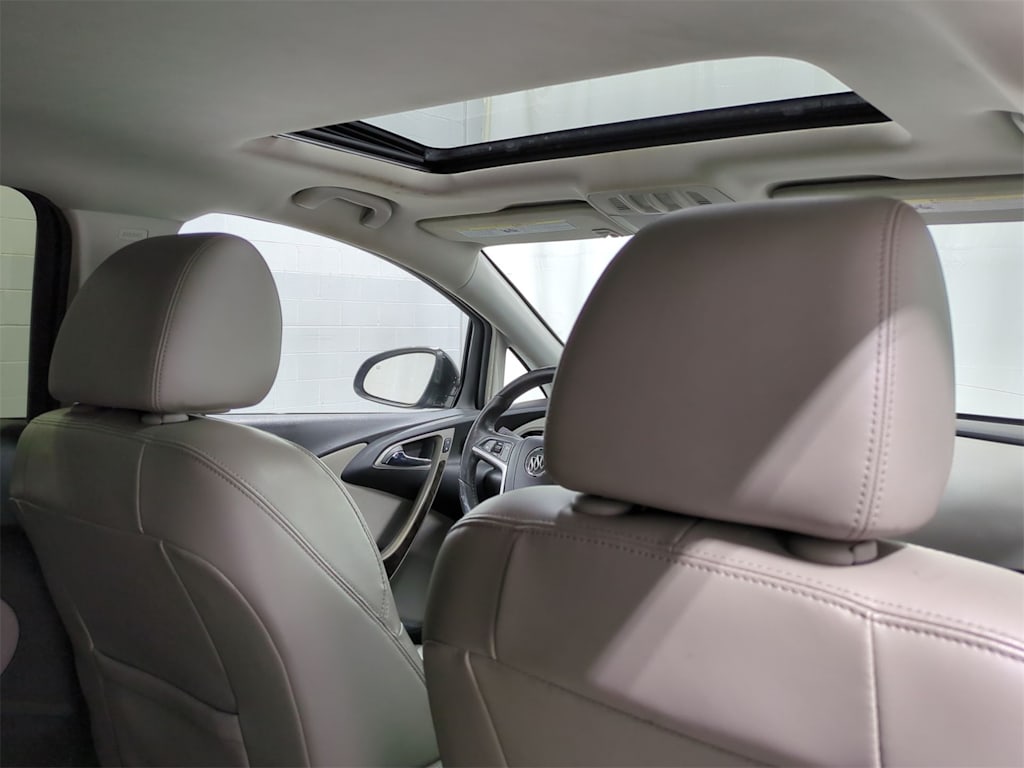 Thumbnail: 2016 Buick Verano - 19