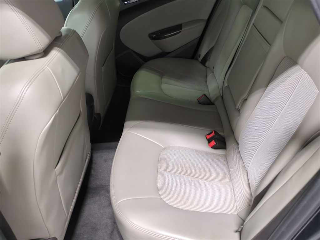 Thumbnail: 2016 Buick Verano - 28