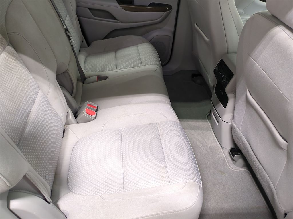 2020 GMC Acadia SLE 29