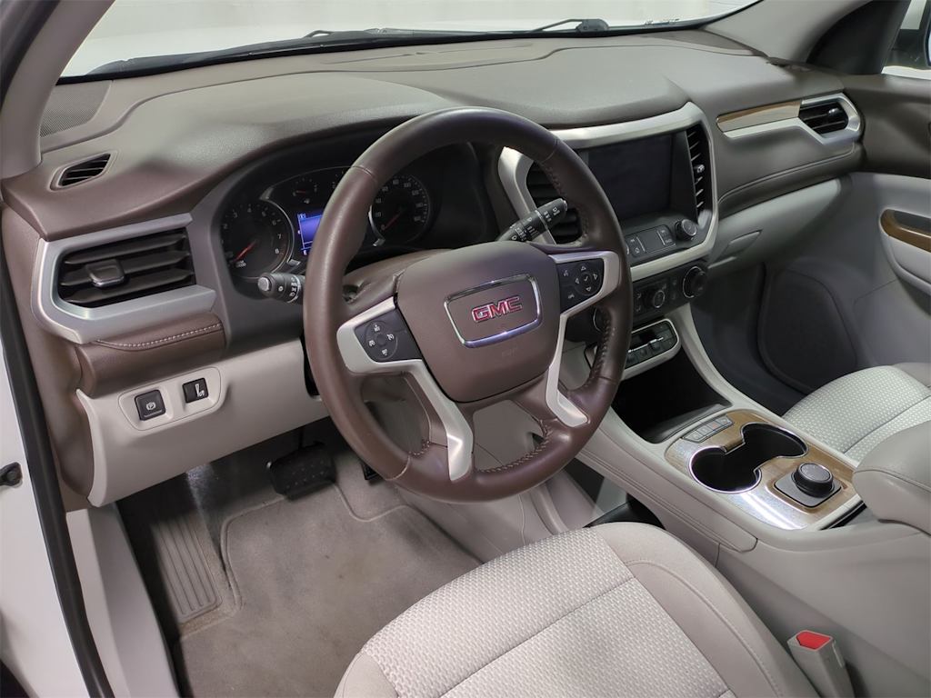 2020 GMC Acadia SLE 2