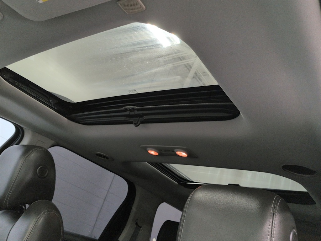 Thumbnail: 2016 GMC Acadia - 28