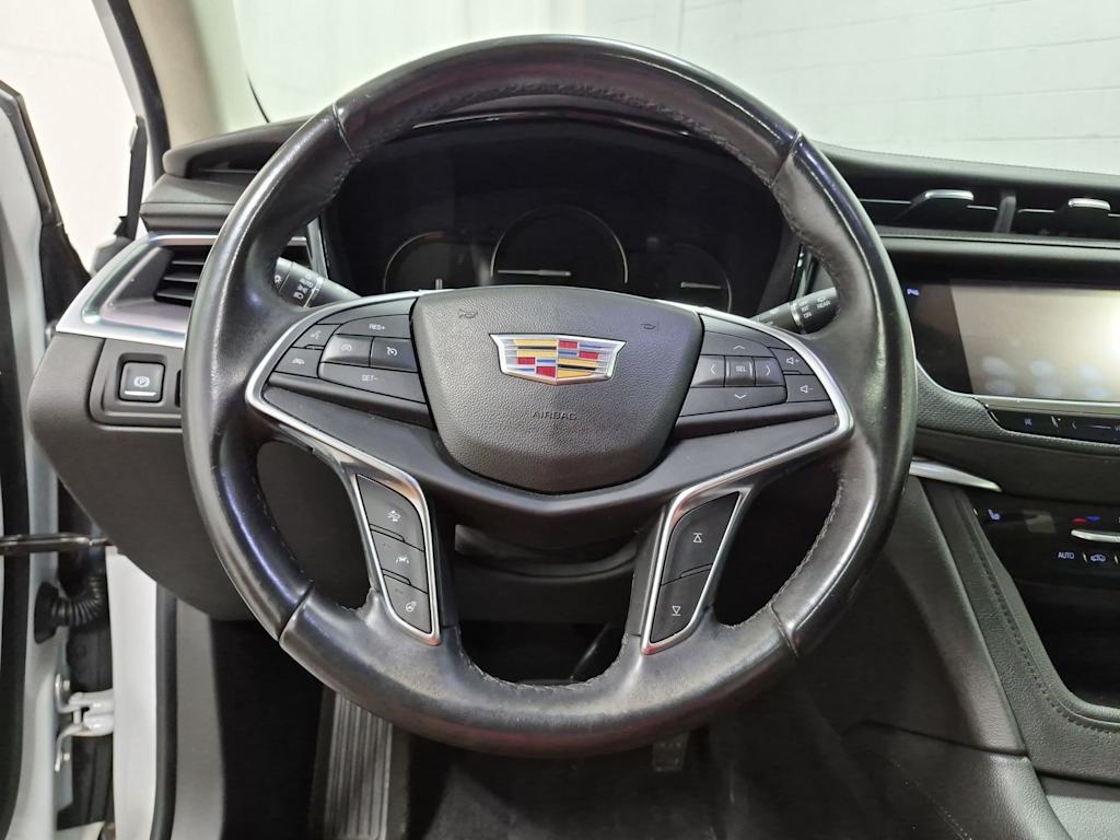 Thumbnail: 2018 Cadillac XT5 - 13