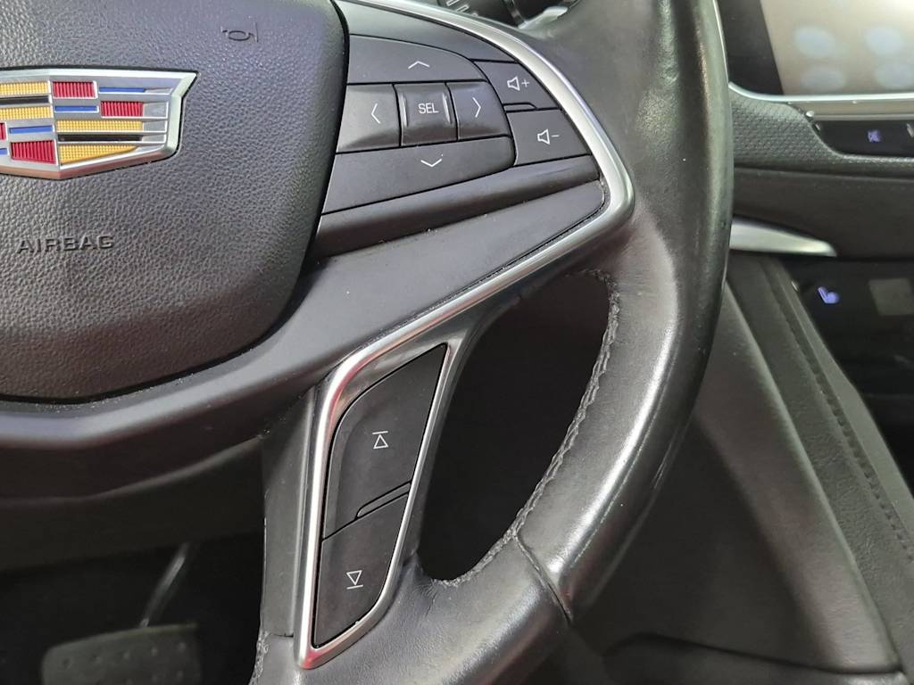 Thumbnail: 2018 Cadillac XT5 - 32