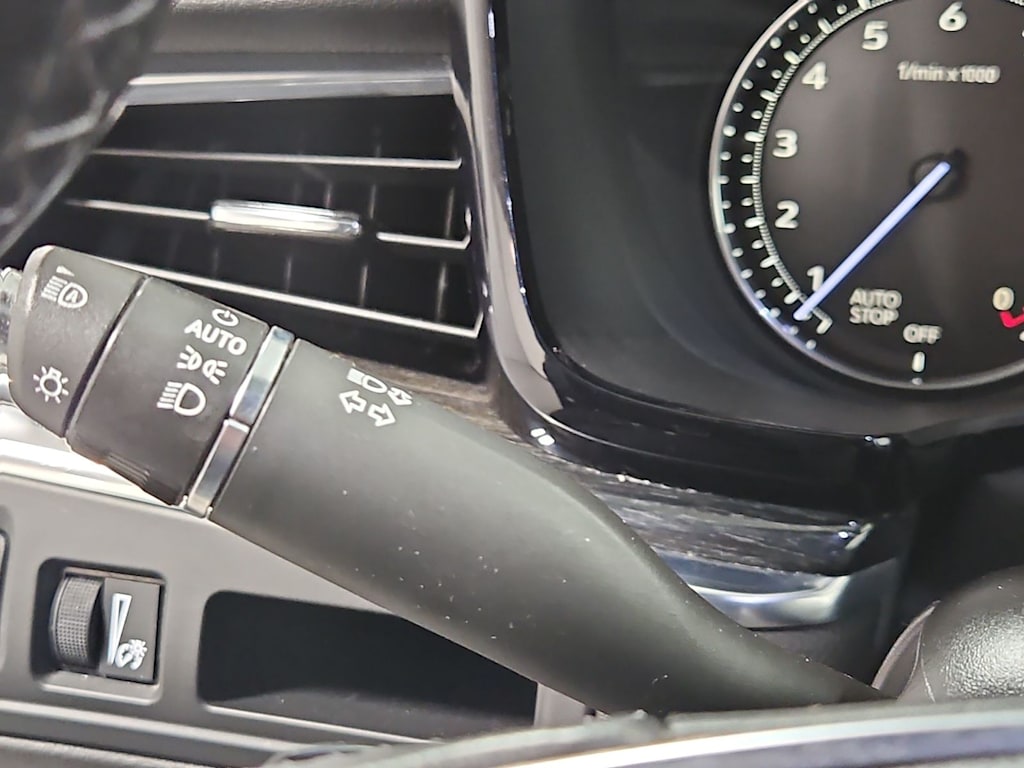 Thumbnail: 2021 Cadillac XT5 - 33