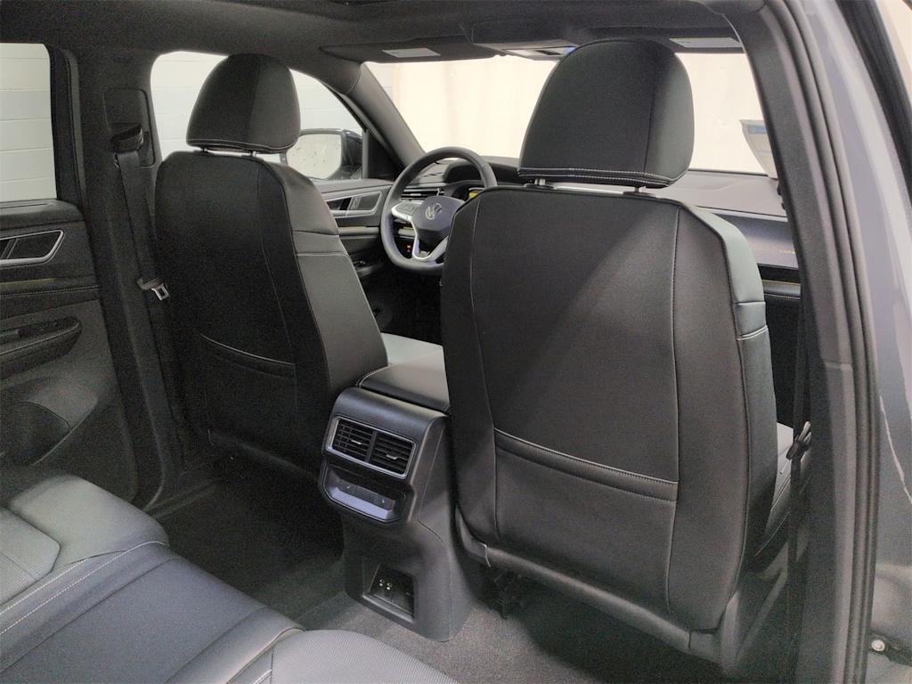 Thumbnail: 2026 Volkswagen Atlas - 12