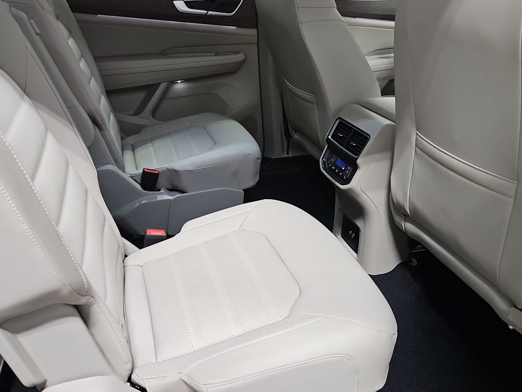 Thumbnail: 2026 Volkswagen Atlas - 25