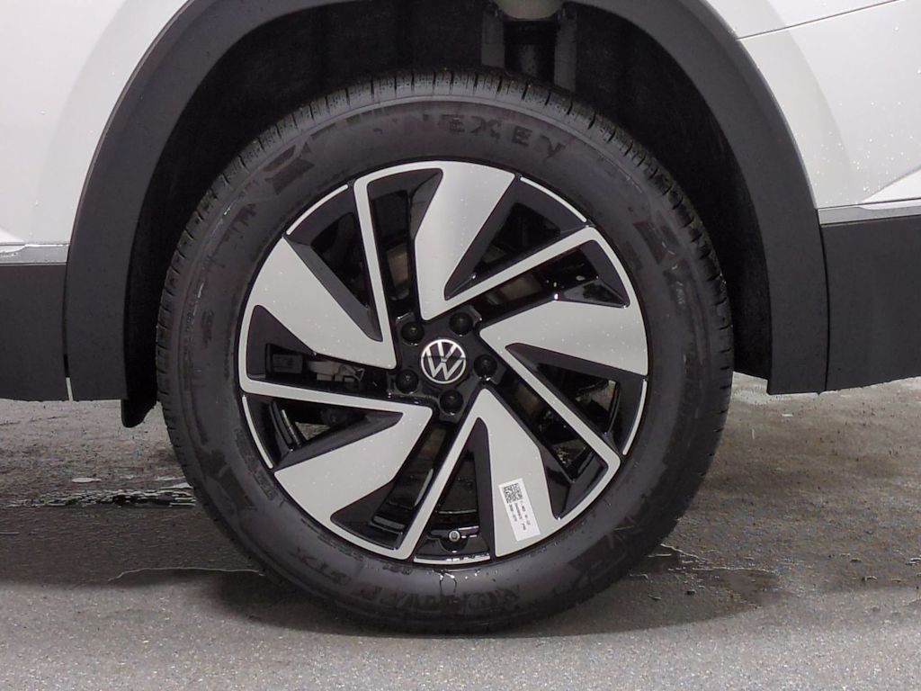 Thumbnail: 2026 Volkswagen Atlas - 8