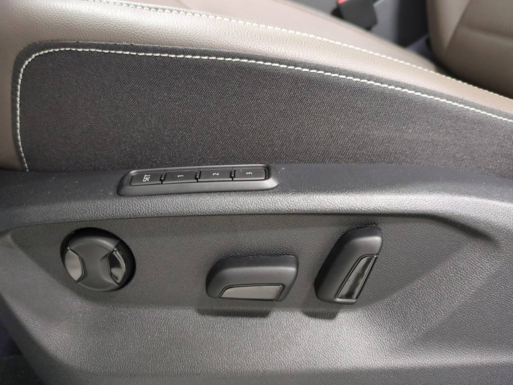 Thumbnail: 2026 Volkswagen Atlas - 25