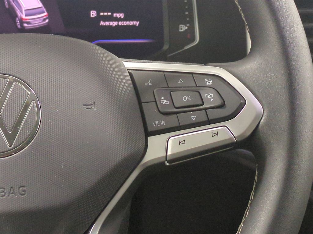 Thumbnail: 2022 Volkswagen Atlas - 33