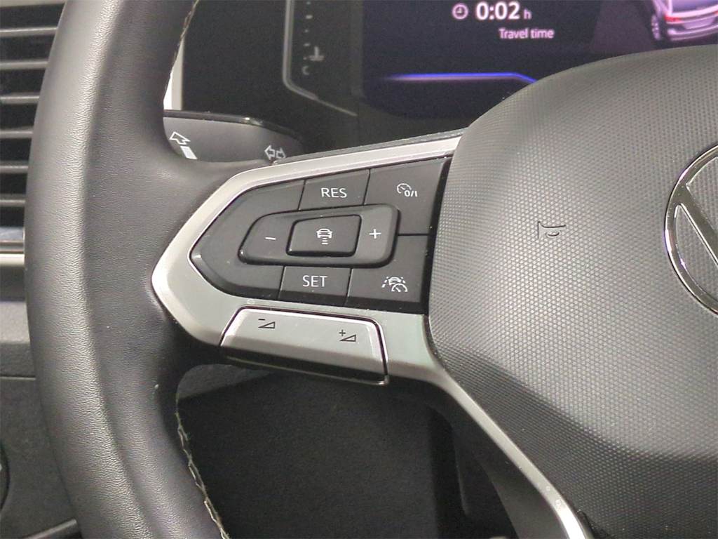 Thumbnail: 2022 Volkswagen Atlas - 32