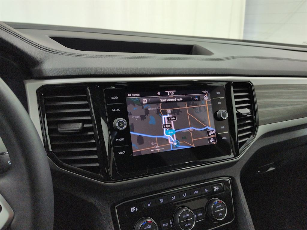 Thumbnail: 2023 Volkswagen Atlas - 36