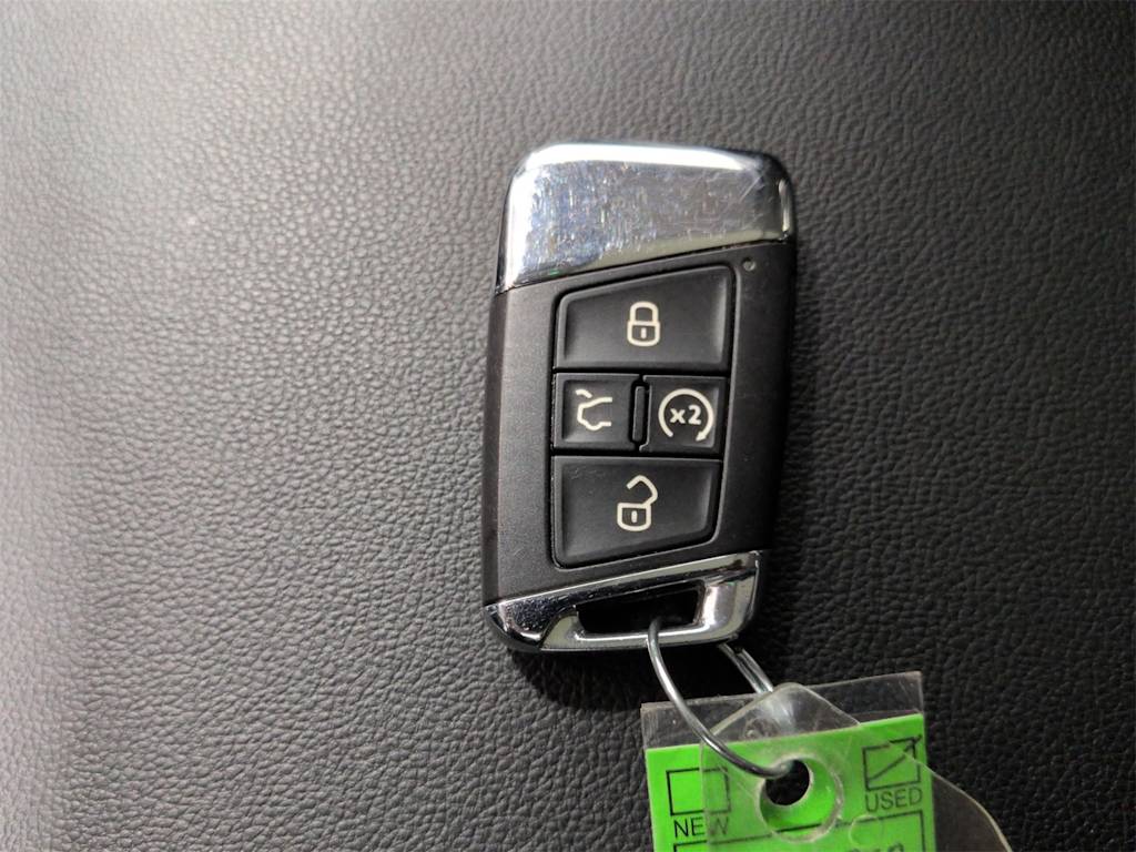 Thumbnail: 2023 Volkswagen Atlas - 19