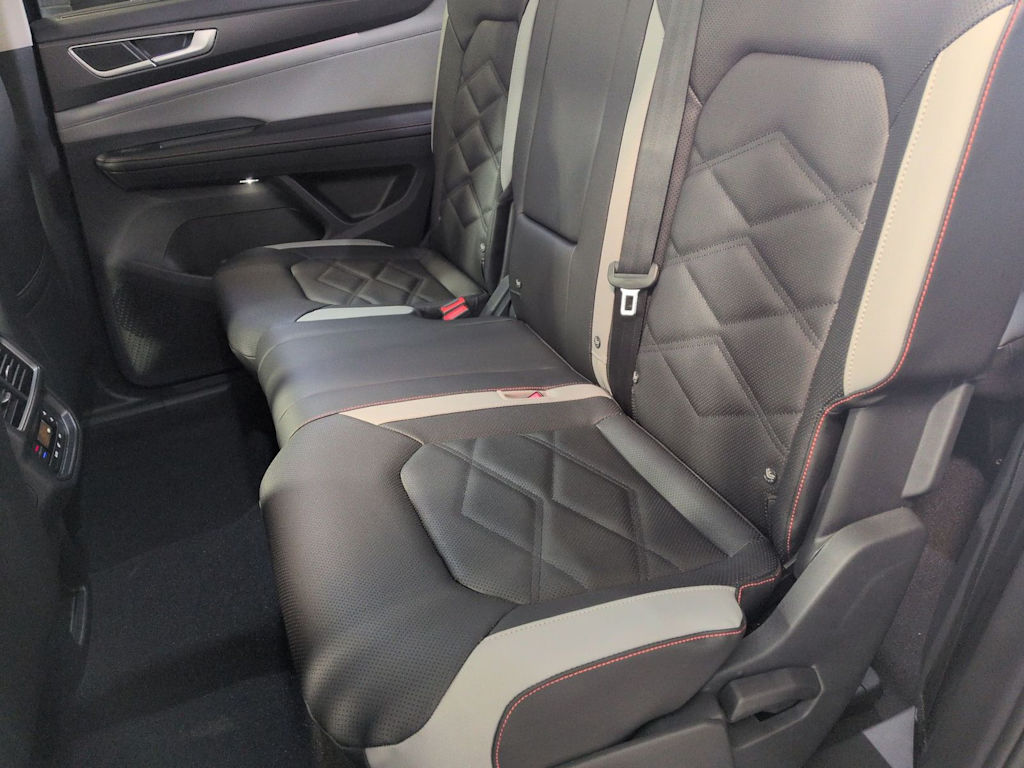 Thumbnail: 2026 Volkswagen Atlas - 13