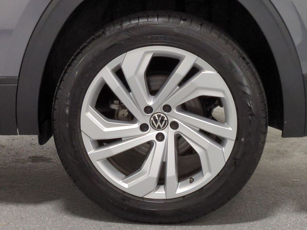 Thumbnail: 2021 Volkswagen Atlas - 8